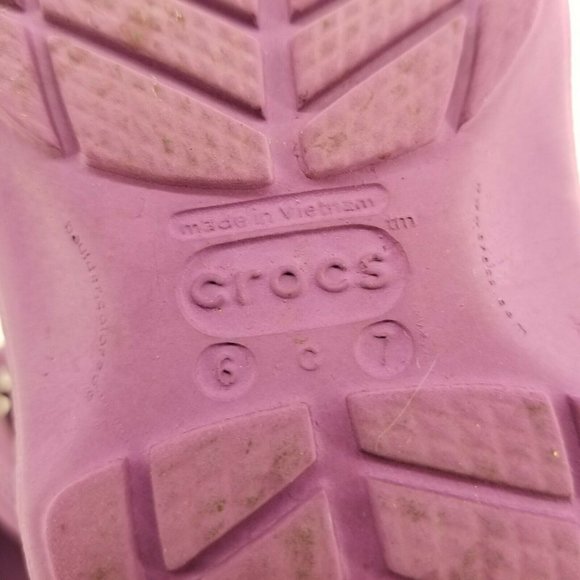 B53 Crocs Kids Purple Closed Toe Comfort Slip On Clog Casual Shoe Size US 6-7 - Picture 6 of 6